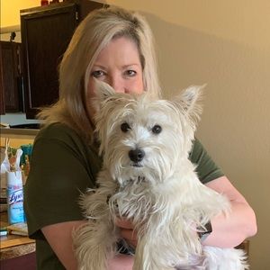 Meet your Posher, Angela